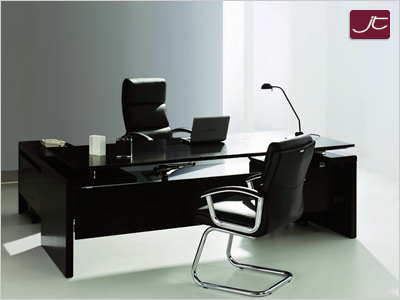 Designer Schreibtisch “Ravenna” Walnuss